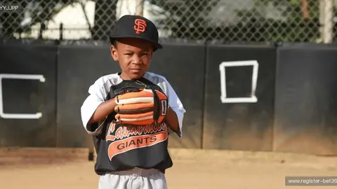 “多平台推行骑手社保政策解读：专家视角分析”